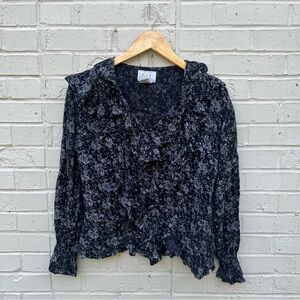 Floral urban oasis top